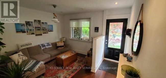 187 Chatham Ave in Toronto, ON - Building Photo - Building Photo