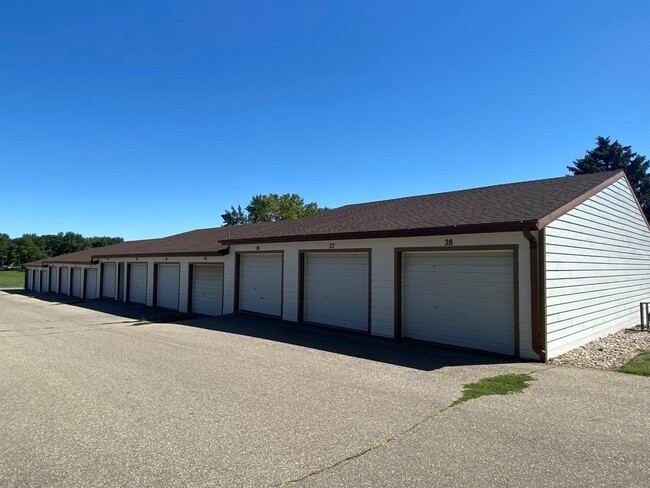 Heritage Apartments in Brookings, SD - Building Photo - Building Photo