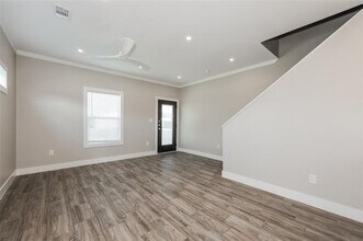 1246 Lonsdale Ave in Dallas, TX - Building Photo - Building Photo
