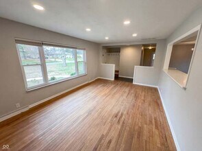 10209 Broadway St in Indianapolis, IN - Building Photo - Building Photo