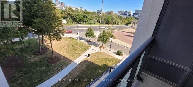 property at 8 Cedarland Dr