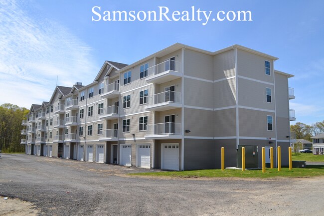 201 Forsythe Cir in Seekonk, MA - Building Photo - Building Photo