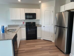 435 Eclipse Ln in Elgin, SC - Building Photo - Building Photo