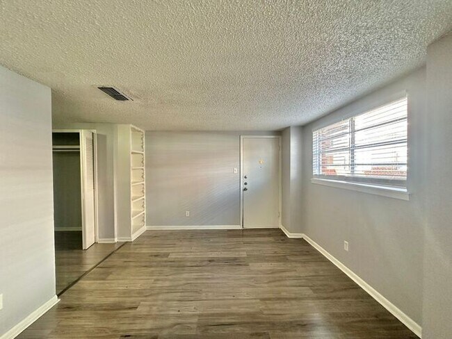 117 W Phillips St in Tyler, TX - Building Photo - Building Photo