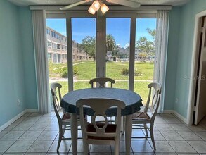 5095 Bay St NE in St. Petersburg, FL - Building Photo - Building Photo