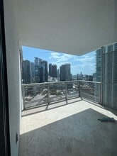 350 S Miami Ave, Unit 2912 in Miami, FL - Building Photo - Building Photo