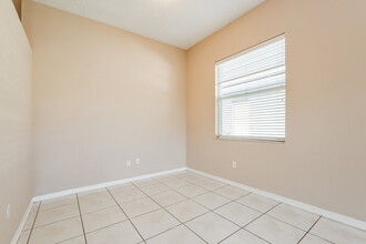 12805 Woodbury Glen Dr in Orlando, FL - Building Photo - Building Photo