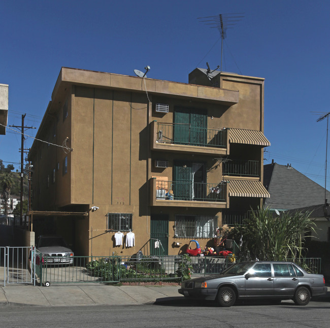 714 College st in Los Angeles, CA - Building Photo - Building Photo