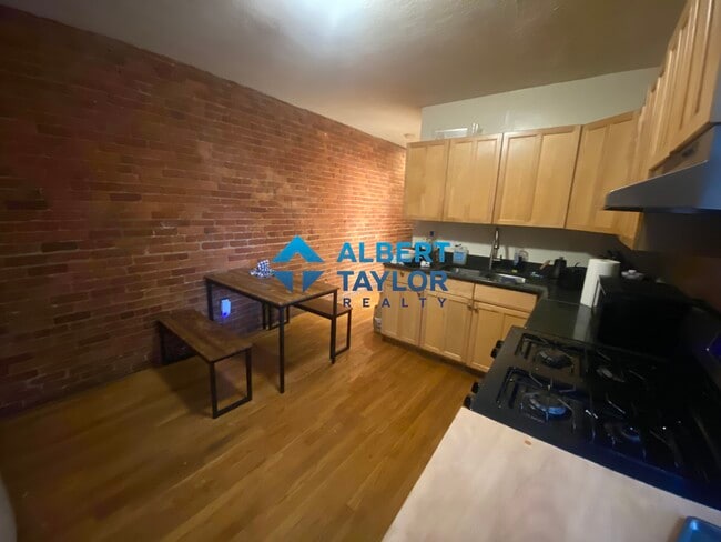 78 Hammond St, Unit 9