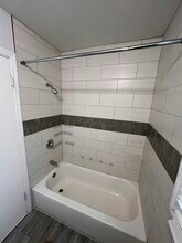 8 Marboro Ln in Willingboro, NJ - Foto de edificio - Building Photo