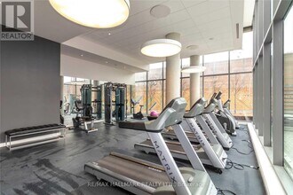 160 Flemington Rd in Toronto, ON - Building Photo - Building Photo