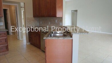 2130 Cape Coral Pky W in Cape Coral, FL - Building Photo - Building Photo