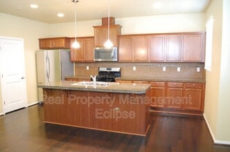 10707 Ross Rd in Bothell, WA - Building Photo - Building Photo