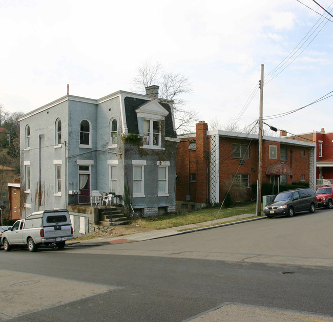 501 Lowell Ave in Cincinnati, OH - Building Photo - Building Photo