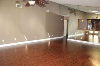 901 Fruitwood Pl in Port Orange, FL - Building Photo - Building Photo