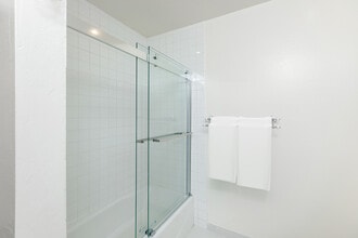 48 Lyford Dr in Belvedere Tiburon, CA - Building Photo - Building Photo