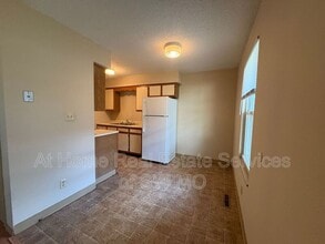 1312 E McDaniel St in Springfield, MO - Building Photo - Building Photo