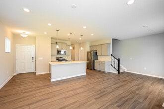 4930 Pebble Ct in Liberty Township, OH - Building Photo - Building Photo