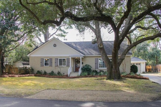 11 Sheridan Rd in Charleston, SC - Building Photo - Building Photo