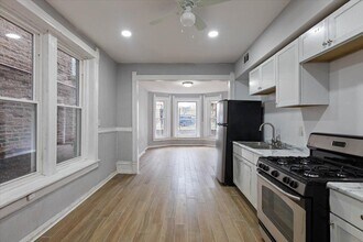 1913 S Troy St in Chicago, IL - Building Photo - Building Photo