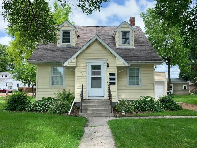 109 E Chestnut St, Unit #3