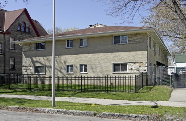 2333 N 1st St in Milwaukee, WI - Building Photo - Building Photo