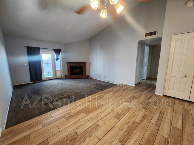 302 N Sycamore in Mesa, AZ - Building Photo - Building Photo