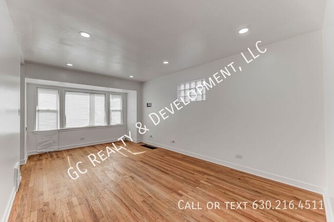 8620 S Winchester Ave in Chicago, IL - Building Photo - Building Photo