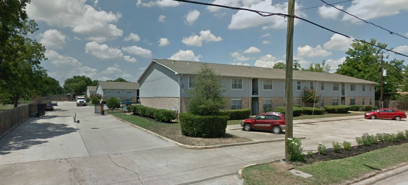 5360 E 5th St in Katy, TX - Foto de edificio