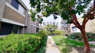 38 Starfish Ct in Newport Beach, CA - Building Photo - Building Photo