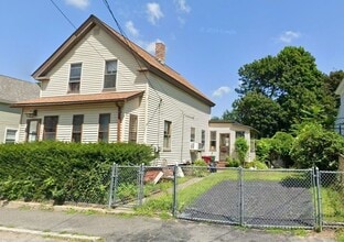 24 Roper St in Lowell, MA - Building Photo - Building Photo