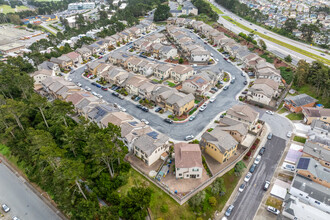 Crestview Estates in Daly City, CA - Building Photo - Building Photo