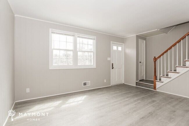 property at 446 S Chapel Gate Ln