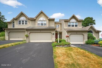 3 Pine Ridge Rd in Saratoga Springs, NY - Building Photo - Building Photo