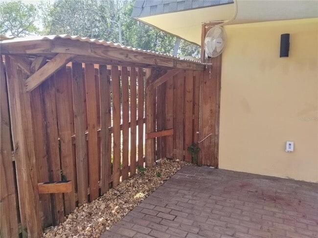 3828 Saxon Dr in New Smyrna Beach, FL - Building Photo - Building Photo