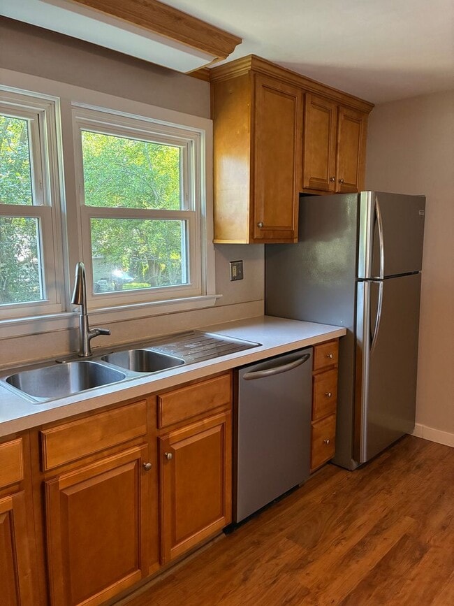 87 Spring Glen Rd in East Lyme, CT - Building Photo - Building Photo