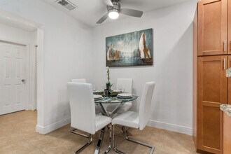 2400 S Ocean Dr in Hollywood, FL - Building Photo - Building Photo