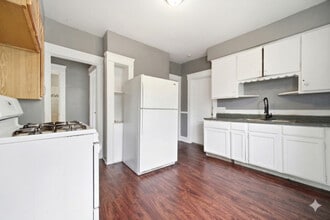 389 E 116th St in Cleveland, OH - Building Photo - Building Photo