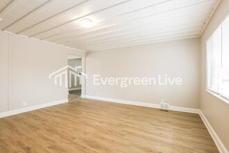 8816 Montery Ct in Indianapolis, IN - Building Photo - Building Photo