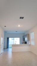3240 Skyline Lp in Kissimmee, FL - Building Photo - Building Photo