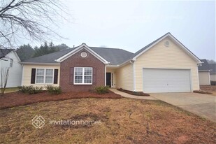2495 Turtle Terrace in Grayson, GA - Building Photo