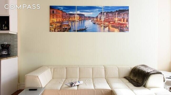 4345-45 E 30th St in New York, NY - Building Photo - Building Photo