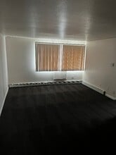 2224 W Wisconsin Ave in Milwaukee, WI - Building Photo - Building Photo