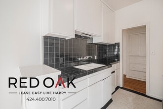 180 S Sycamore Ave in Los Angeles, CA - Building Photo - Building Photo