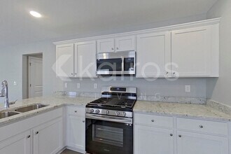 633 June St in Prattville, AL - Foto de edificio - Building Photo