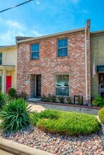 3926 Roseland St in Houston, TX - Building Photo - Building Photo