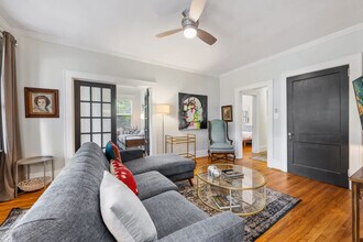 800 Magnolia Ave in Charlotte, NC - Foto de edificio - Building Photo