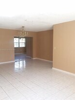 1773 NE 146th St in Miami, FL - Building Photo