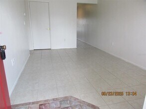 45 Lake Villa Way in Kissimmee, FL - Building Photo - Building Photo