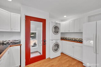 6519 Illahee Rd NE, Unit ADU in Bremerton, WA - Building Photo - Building Photo